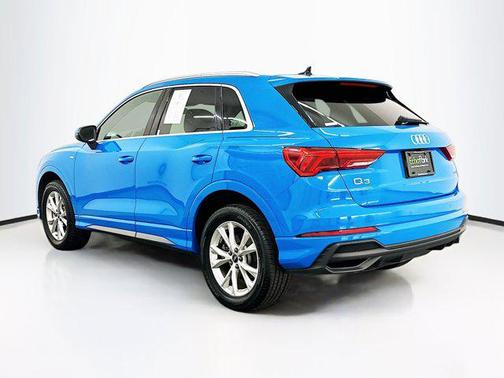 2023 Audi Q3 S line Premium