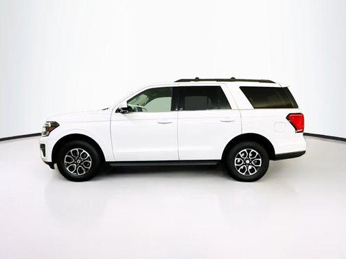 Oxford White 2024 Ford Expedition XLT