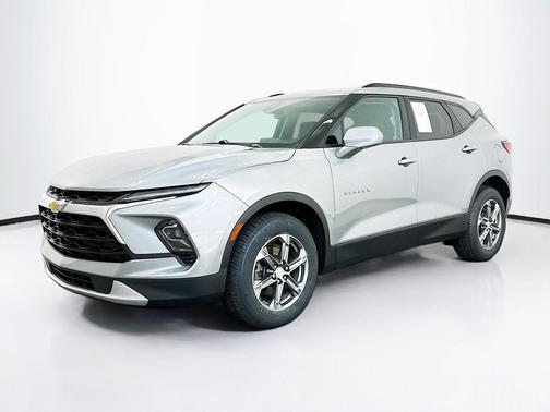 Sterling Gray Metallic 2023 Chevrolet Blazer 2LT