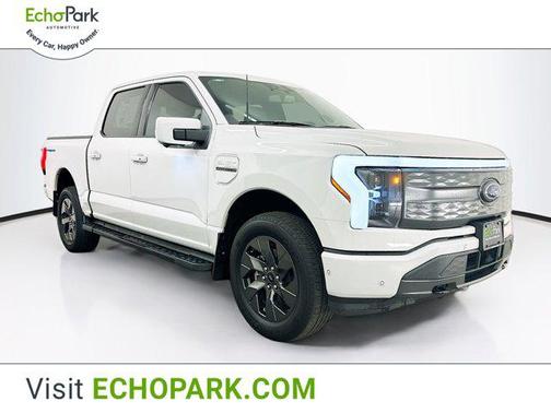2023 Ford F-150 Lightning LARIAT