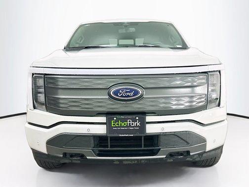 2023 Ford F-150 Lightning LARIAT