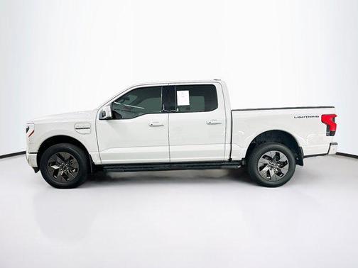 2023 Ford F-150 Lightning LARIAT