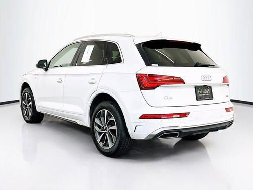 2023 Audi Q5 45 S line Premium