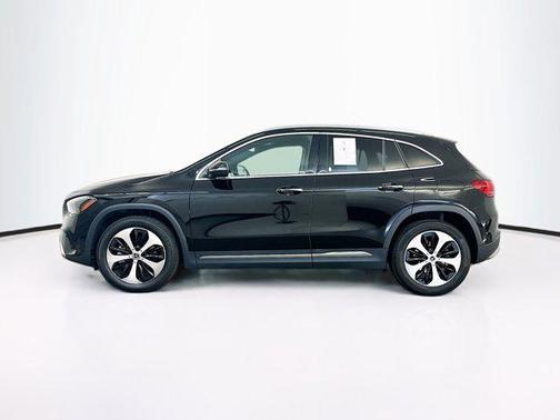 Night Black 2025 Mercedes-Benz GLA 250 4MATIC