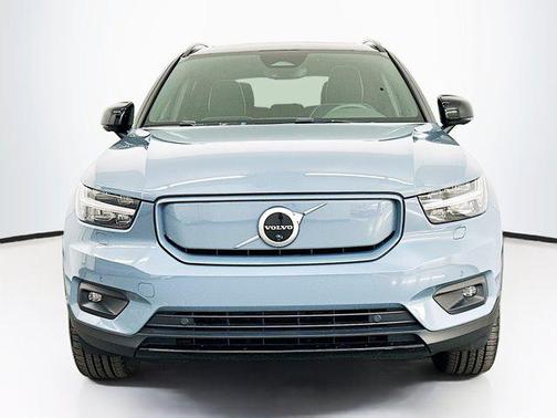 2021 Volvo XC40 Recharge Pure Electric P8