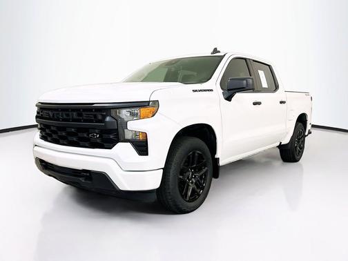 Summit White 2023 Chevrolet Silverado 1500 Custom