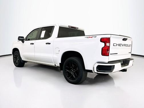 Summit White 2023 Chevrolet Silverado 1500 Custom