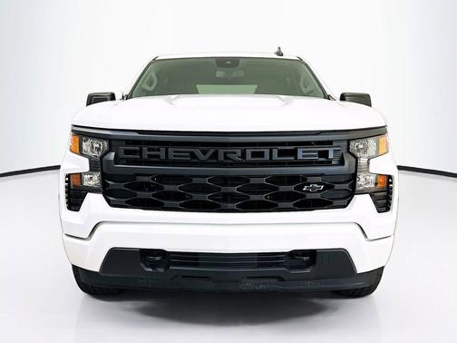 Summit White 2023 Chevrolet Silverado 1500 Custom