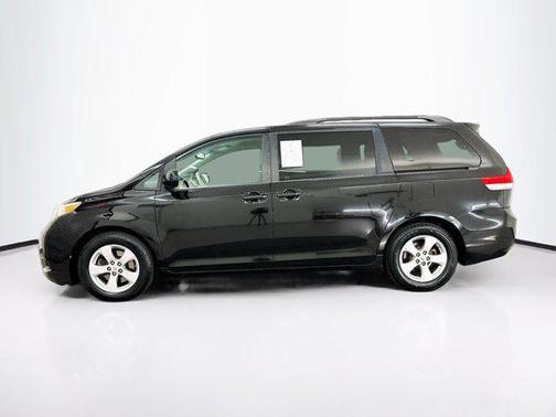 2012 Toyota Sienna LE