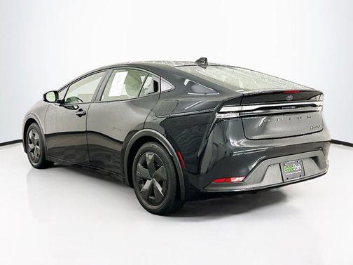 2024 Toyota Prius Prime SE