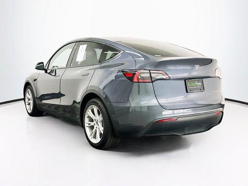 2022 Tesla Model Y Long Range Dual Motor All-Wheel Drive