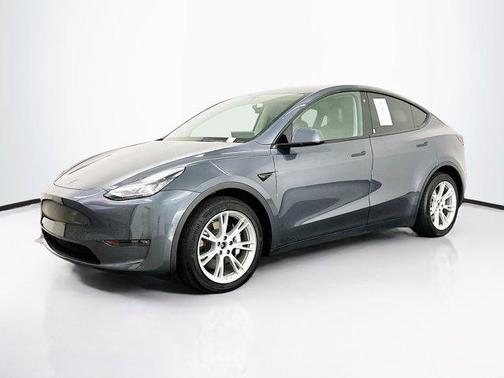 2022 Tesla Model Y Long Range Dual Motor All-Wheel Drive
