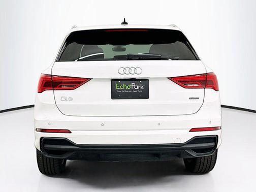 2023 Audi Q3 Premium 45 TFSI S line quattro Tiptronic