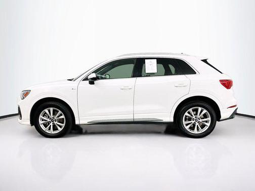 2023 Audi Q3 Premium 45 TFSI S line quattro Tiptronic