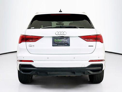 2024 Audi Q3 Premium 45 TFSI S line quattro Tiptronic