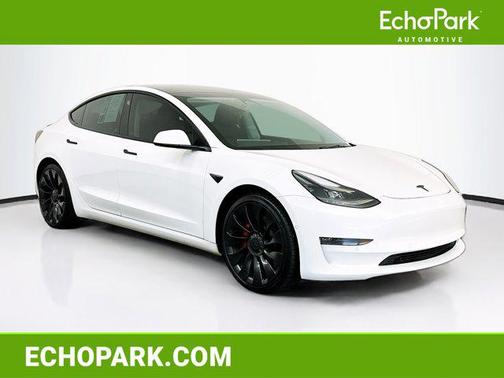 Pearl White Multi-Coat 2022 Tesla Model 3 Performance
