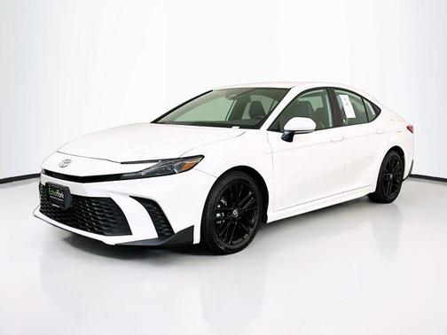 Ice Cap 2025 Toyota Camry SE