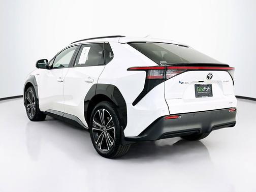 Wind Chill Pearl 2023 Toyota bZ4X Limited