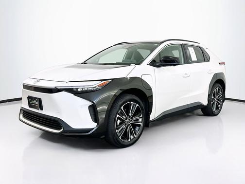 Wind Chill Pearl 2023 Toyota bZ4X Limited