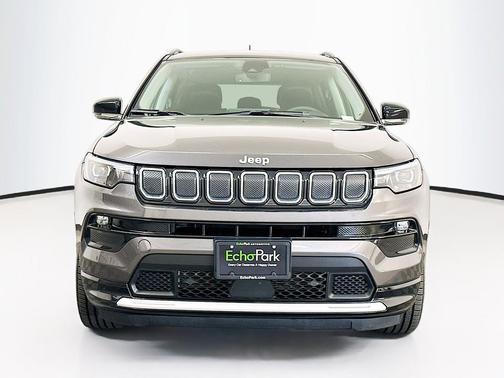 Granite Crystal Metallic Clearcoat 2022 Jeep Compass Limited
