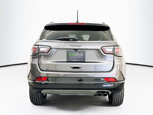 Granite Crystal Metallic Clearcoat 2022 Jeep Compass Limited
