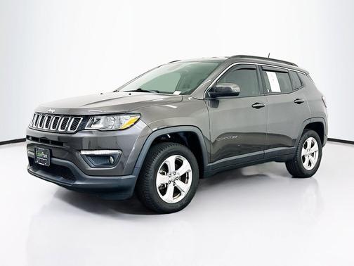 Granite Crystal Metallic Clearcoat 2018 Jeep Compass Latitude