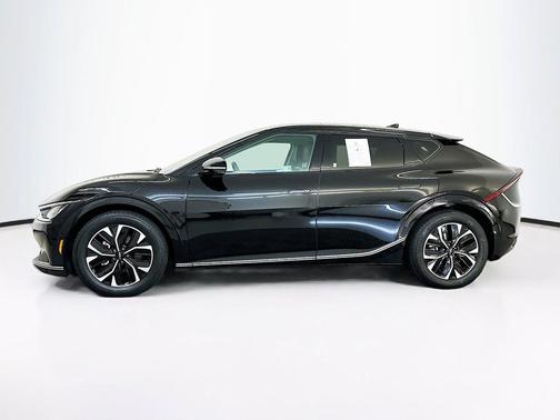 Aurora Black Pearl 2024 Kia EV6 Wind