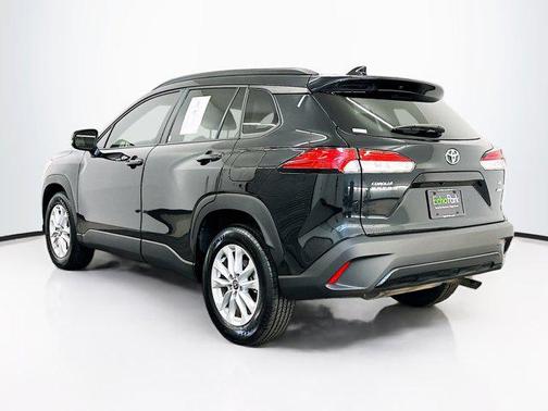 2025 Toyota Corolla Cross LE