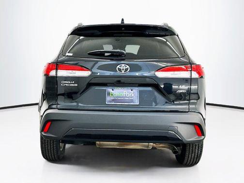 2025 Toyota Corolla Cross LE