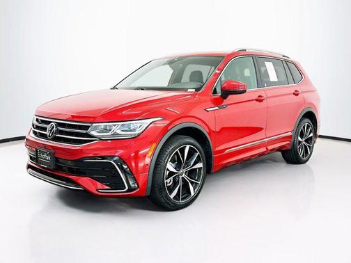 Kings Red Metallic 2024 Volkswagen Tiguan 2.0T SEL R-Line 4MOTION