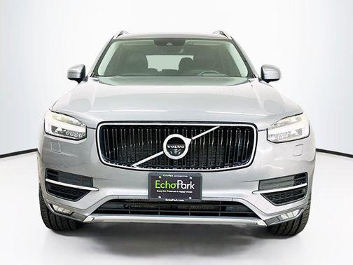 2017 Volvo XC90 T6 Momentum