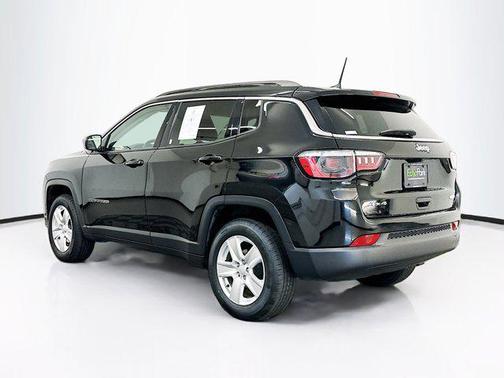 Diamond Black Crystal Pearlcoat 2022 Jeep Compass Latitude