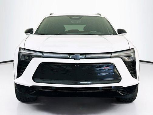 Summit White 2024 Chevrolet Blazer EV eAWD RS