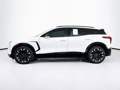 Summit White 2024 Chevrolet Blazer EV eAWD RS