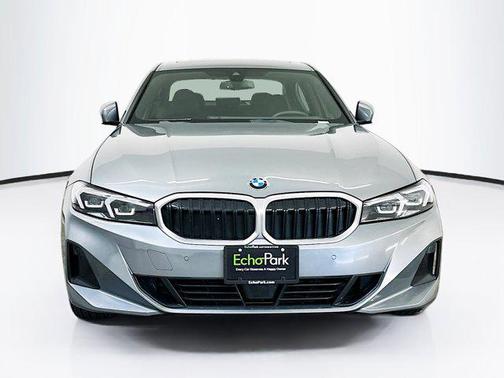 Mineral White Metallic 2025 BMW 330 xDrive