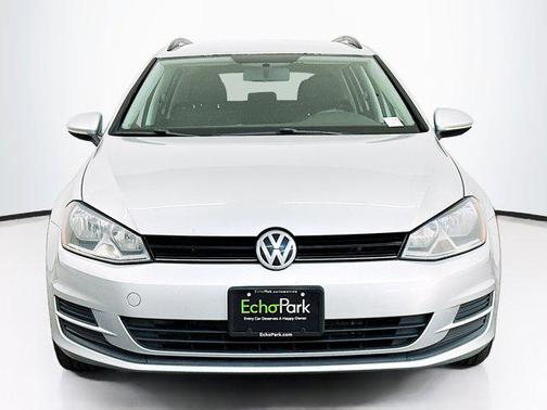 2016 Volkswagen Golf SportWagen TSI S 4-Door