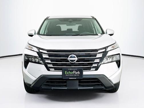Brilliant Silver Metallic 2025 Nissan Rogue SV