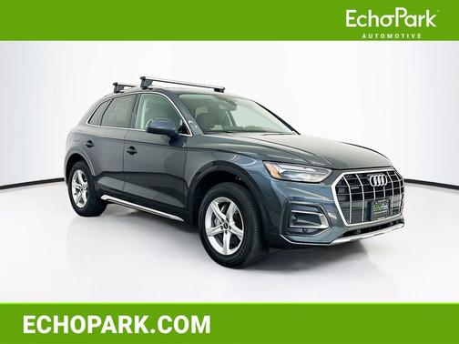 Manhattan Gray Metallic 2023 Audi Q5 40 Premium