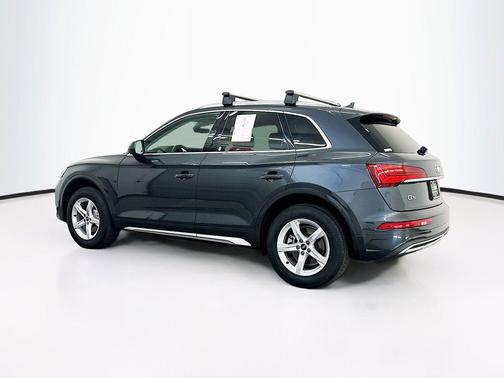 Manhattan Gray Metallic 2023 Audi Q5 40 Premium