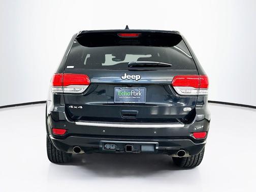 Diamond Black Crystal Pearlcoat 2020 Jeep Grand Cherokee Overland