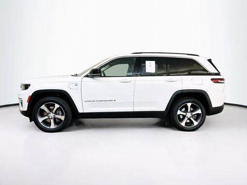Bright White Clearcoat 2022 Jeep Grand Cherokee 4xe Base