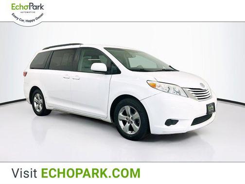 2016 Toyota Sienna LE