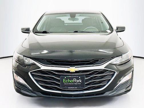 Mosaic Black Metallic 2022 Chevrolet Malibu FWD LT