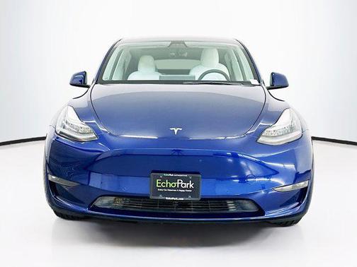 2022 Tesla Model Y Long Range Dual Motor All-Wheel Drive