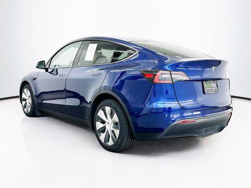 2022 Tesla Model Y Long Range Dual Motor All-Wheel Drive