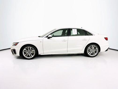 2022 Audi A4 45 S line Premium Plus