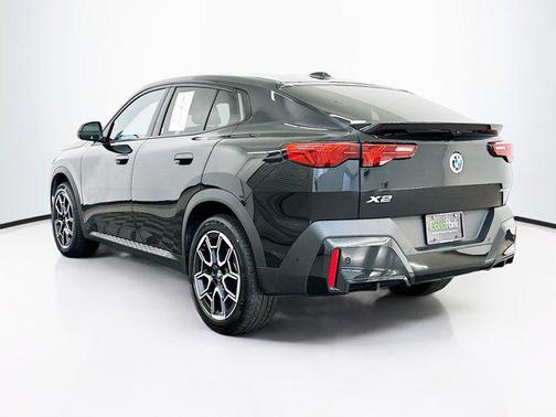 2025 BMW X2 xDrive28i