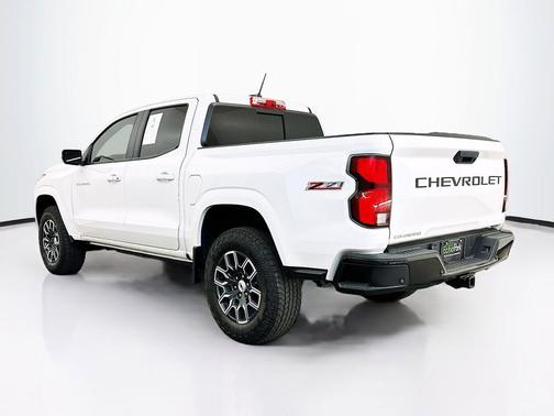 Summit White 2025 Chevrolet Colorado Z71