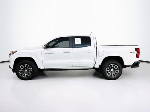 Summit White 2025 Chevrolet Colorado Z71