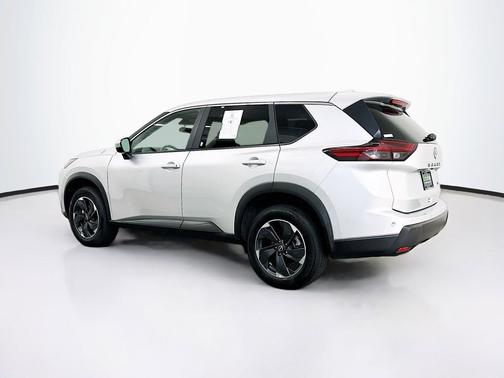 Brilliant Silver Metallic 2025 Nissan Rogue SV